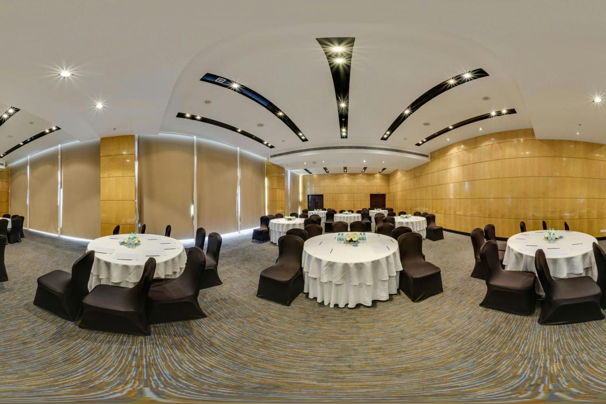 Hotel Fairfield By Marriott Lucknow Extérieur photo
