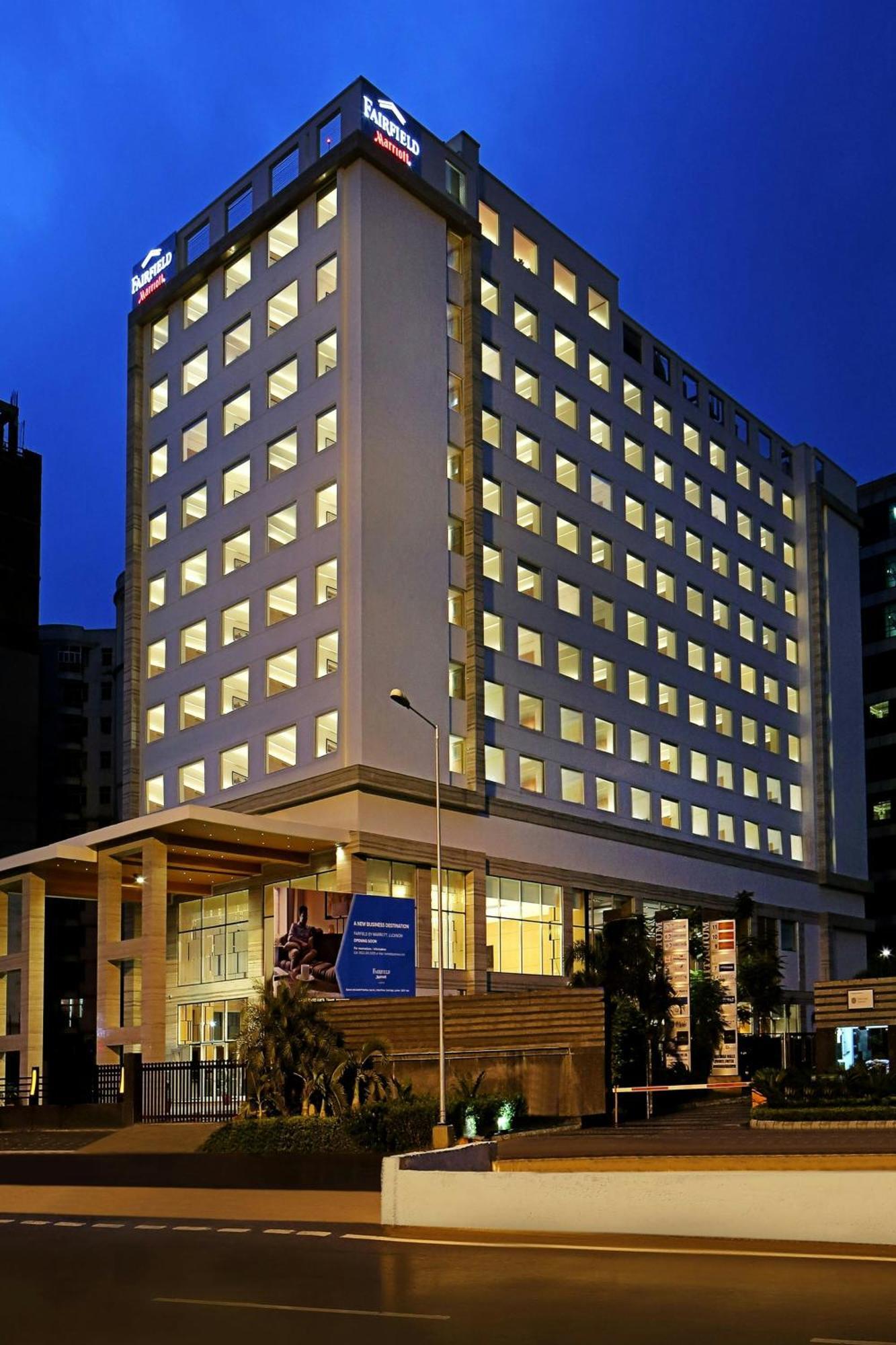 Hotel Fairfield By Marriott Lucknow Extérieur photo