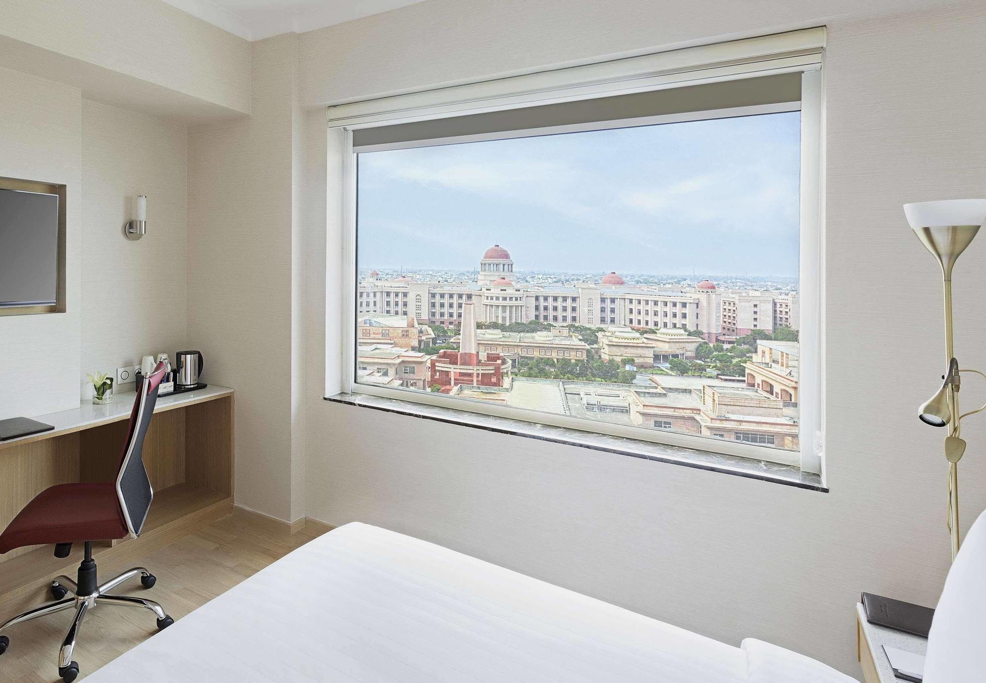 Hotel Fairfield By Marriott Lucknow Extérieur photo